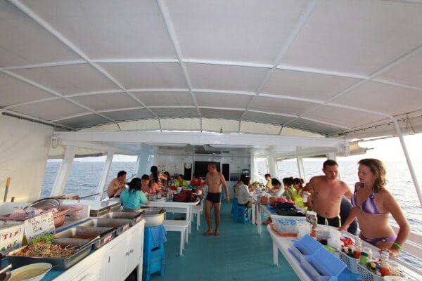 Similan Islands Overnight Tour Package - Lunch Onboard