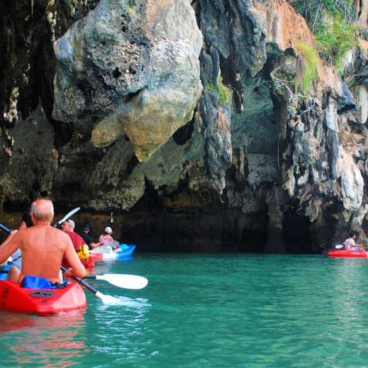 Lanta Talabeng Kayaking